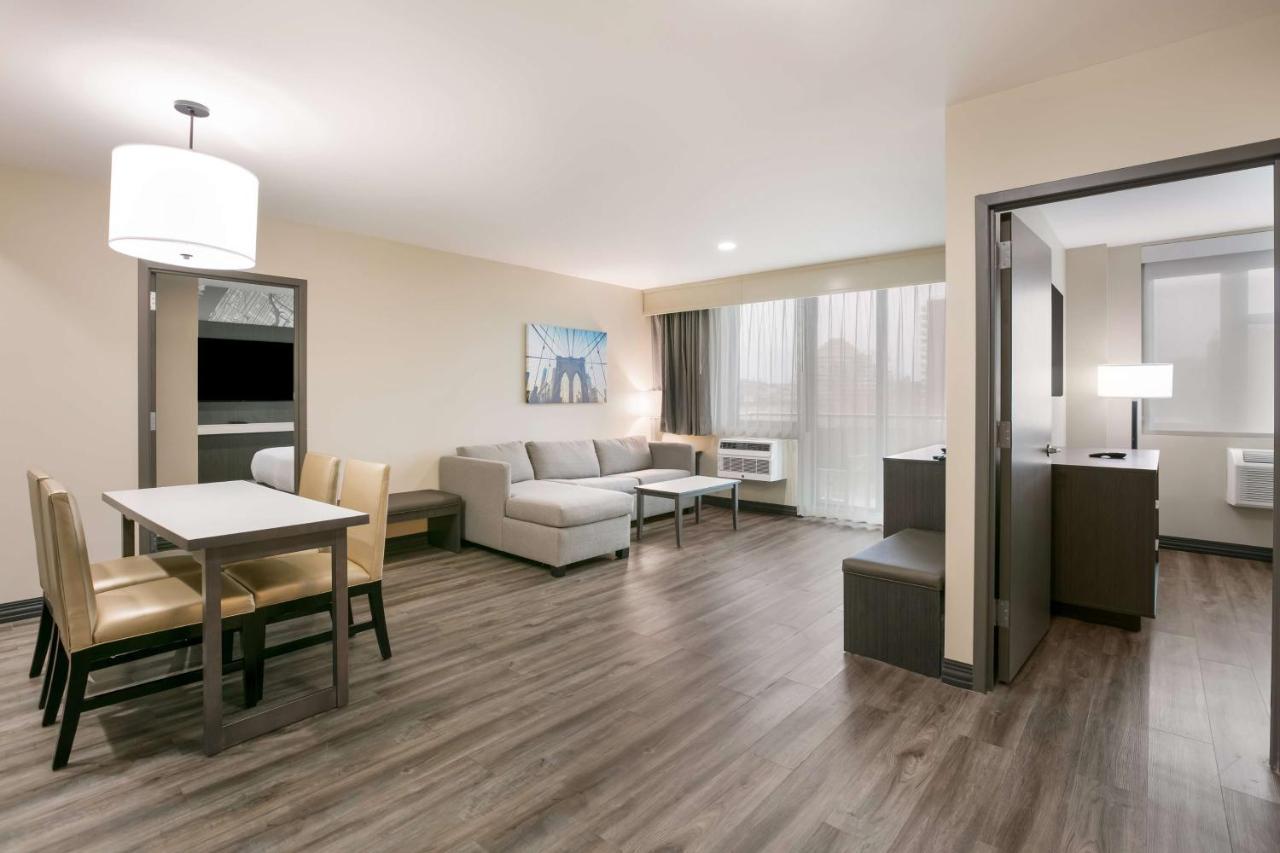 Best Western Plus Executive Residency Bronx New York Exterior photo