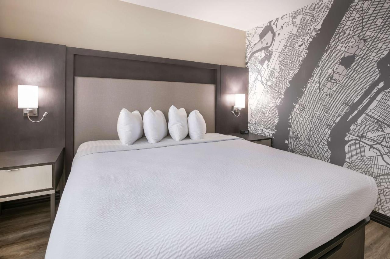 Best Western Plus Executive Residency Bronx New York Exterior photo